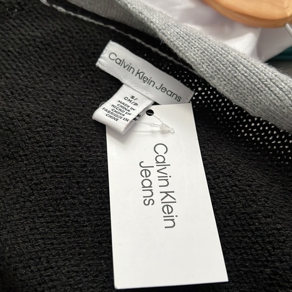 Calvin Klein Jeans No Button Plaid Cardigan Sweater, NWT, Size S - Picture 8 of 9